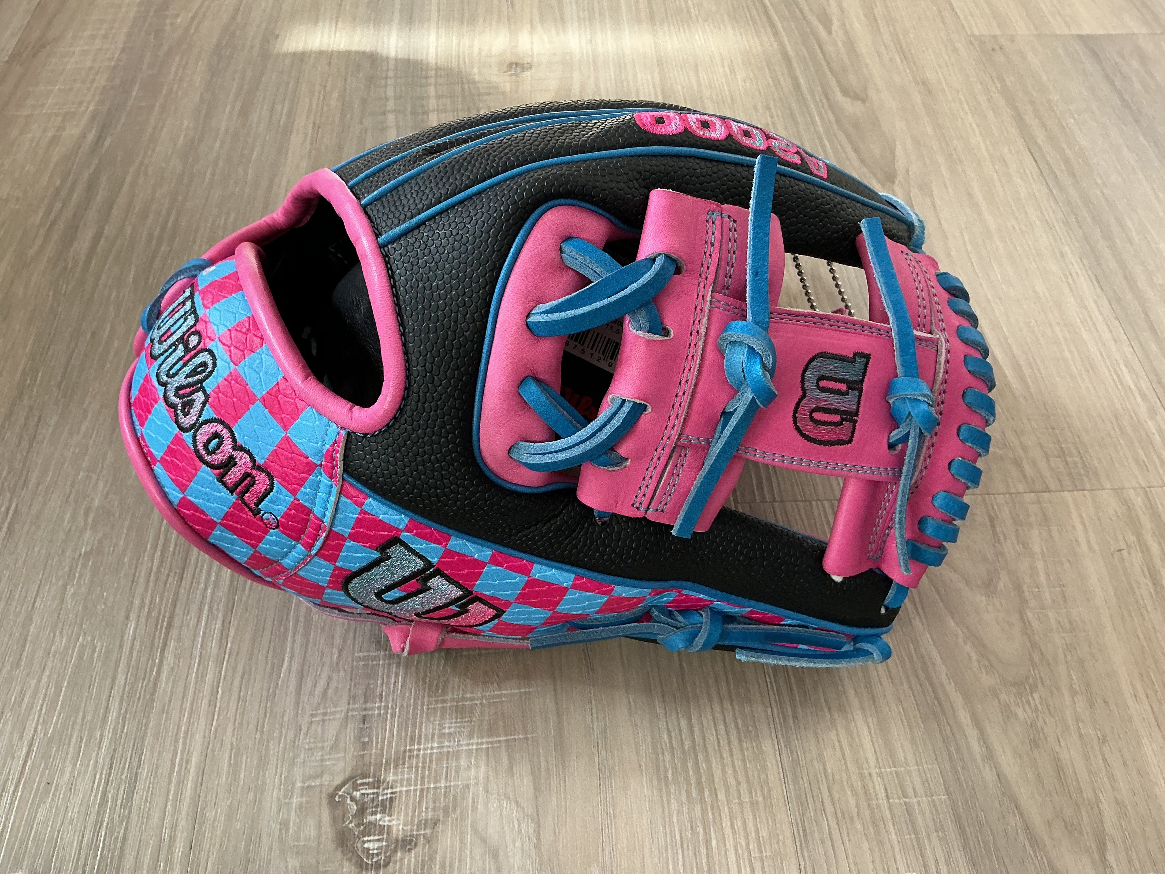 11.5 Wilson Pink And Blue Pottstown University A2000 Glove