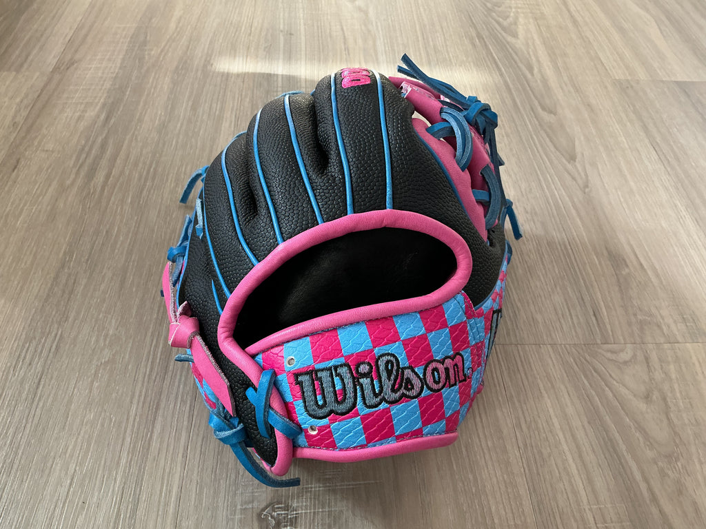 11.5 Wilson Pink And Blue Pottstown University A2000 Glove