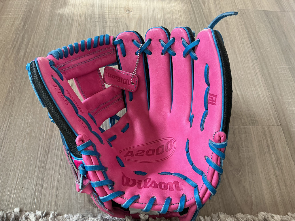 11.5 Wilson Pink And Blue Pottstown University A2000 Glove