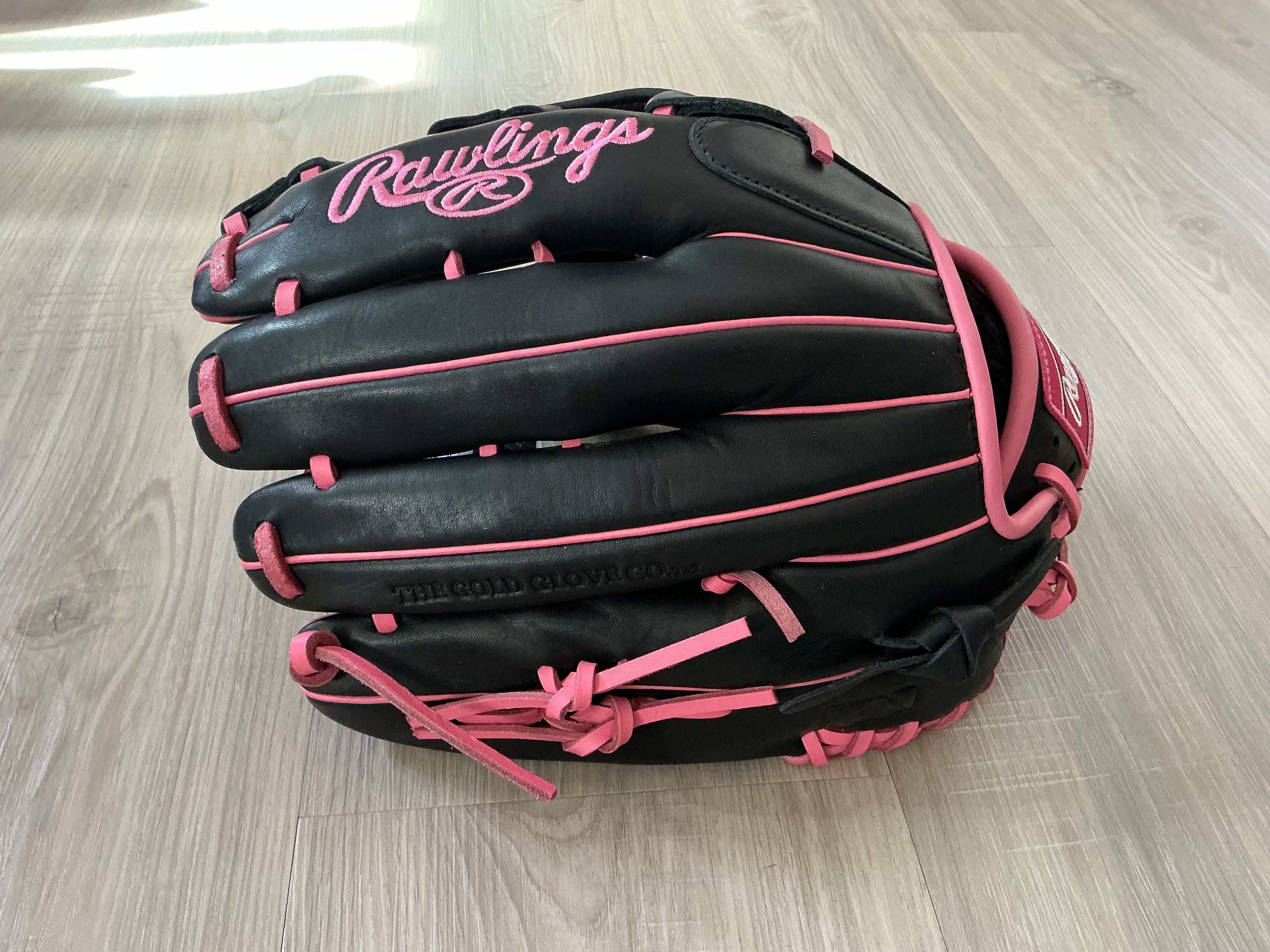 12 3/4 Rawlings Black and Pink GG Elite Glove