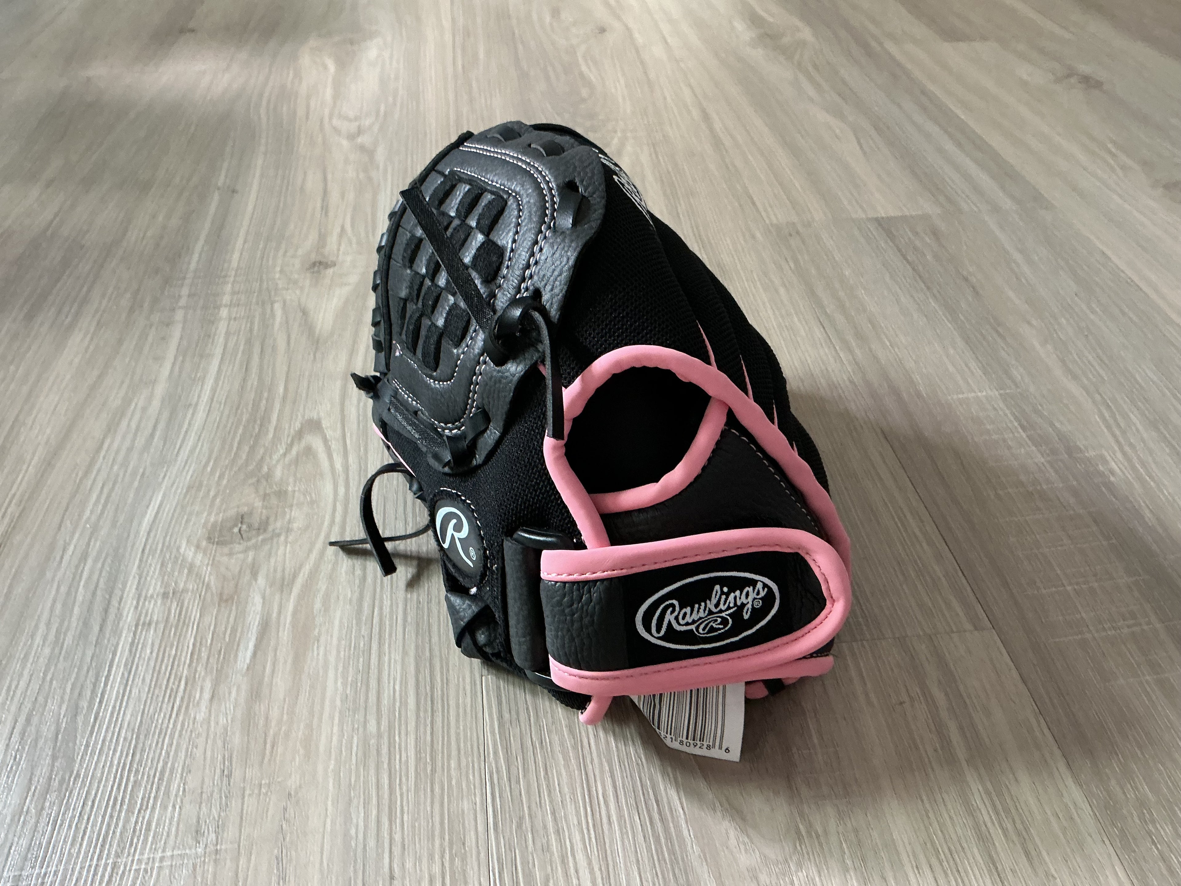 10.5 Rawlings Black And Pink Authentic Collection Glove